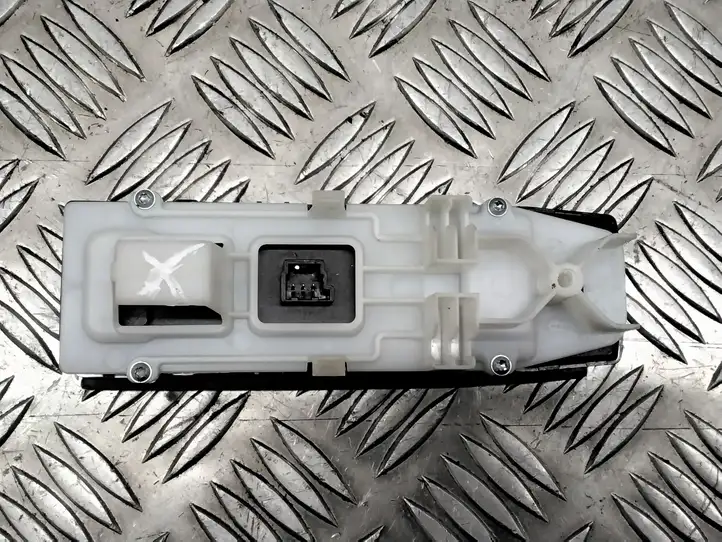 Mercedes-Benz E W212 (2009 - 2016) 2049053905 Блок кнопок стеклоподъемников — фото 2