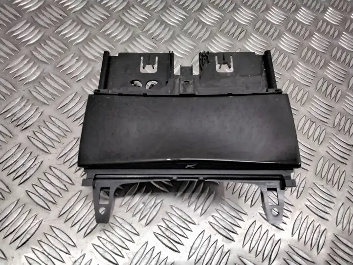 Mercedes-Benz E W212 (2009 - 2016) A2046800179 Пепельница — фото 1
