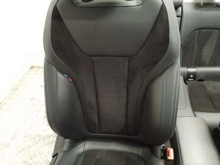 BMW 3 G20 G21 (2019 - )   Комплект салона