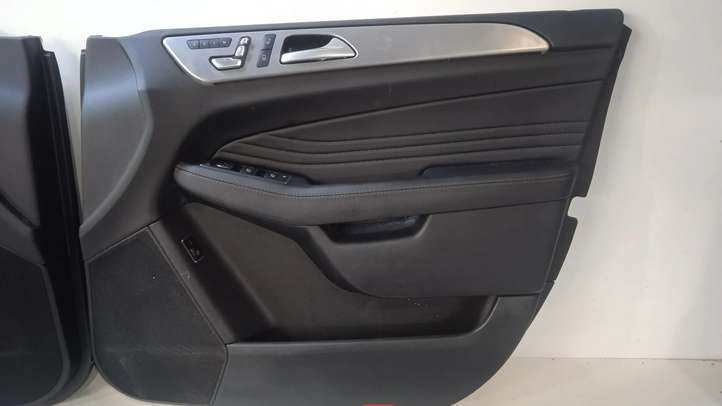 Mercedes-Benz GLS X166 (2015 - 2019)   Комплект отделки дверей