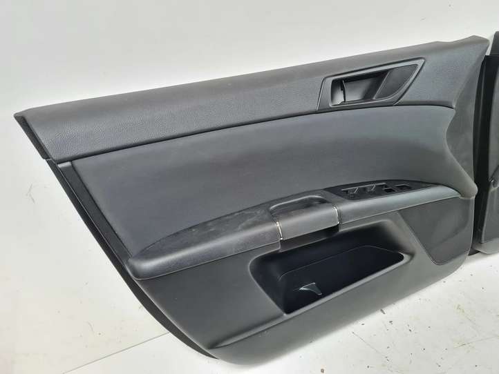 Suzuki Kizashi (2009 - 2015)  8307757L20 Комплект отделки дверей