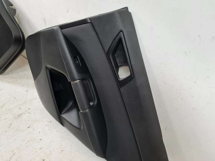 Suzuki Kizashi (2009 - 2015)  8307757L20 Комплект отделки дверей