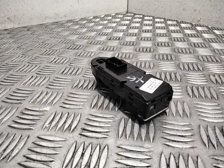 BMW X6 E71 (2008 - 2014) 9218044 Кнопка стеклоподъемников — фото 4