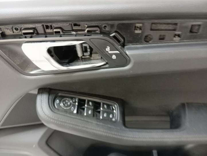 Porsche Macan (2019 - )  95B867212 Комплект отделки дверей