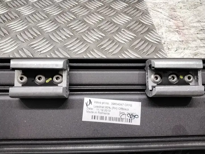 Volvo V70 (2013 - 2016) 39834047 Шторка багажника (сетка) — фото 5