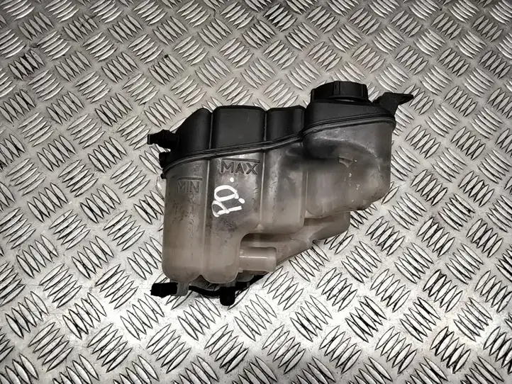 Volvo V70 (2013 - 2016) Расширительный бачок — фото 4