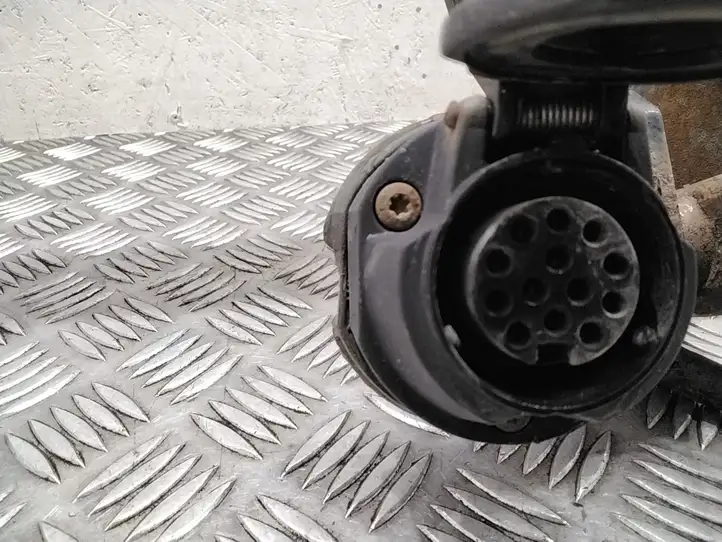 Volvo V70 (2013 - 2016) 30754968 Комплект буксировочного крюка — фото 2