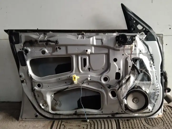 Subaru Legacy (2003 - 2009) Дверь — фото 4