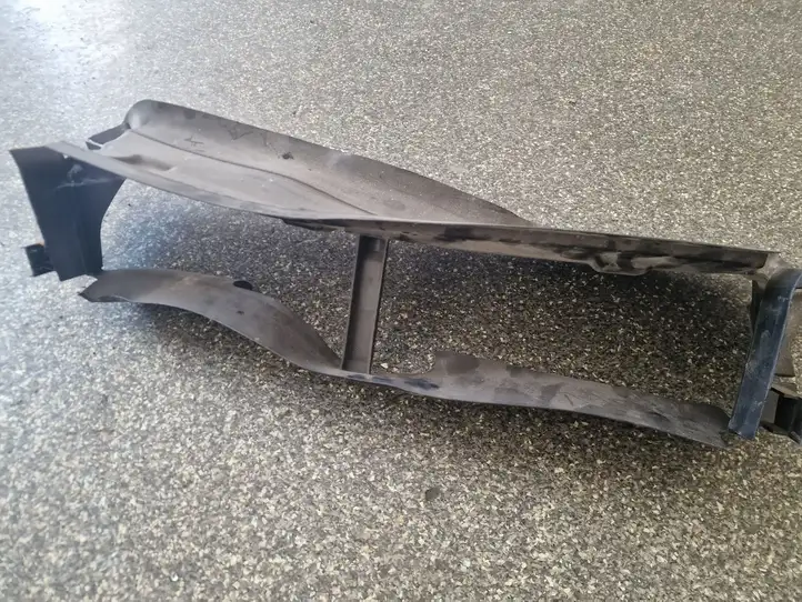 Ford Focus (2011 - 2015) CM518312AA Дефлектор воздуха — фото 3