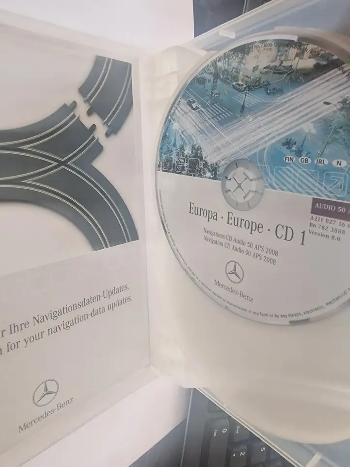 Mercedes-Benz C W203 (2000 - 2007) A2118271665 Навигационные карты CD/DVD — фото 4