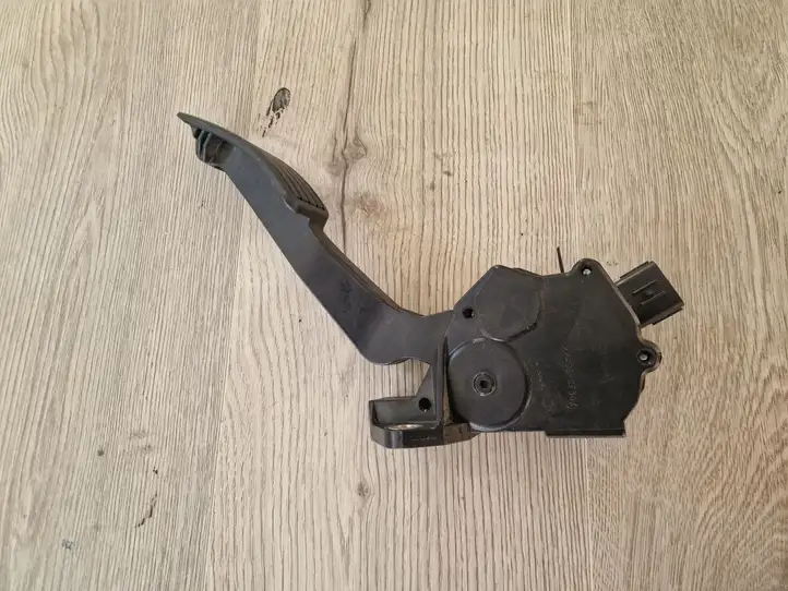 Subaru Forester SG (2006 - 2008) 1988007120 Педаль акселератора — фото 1