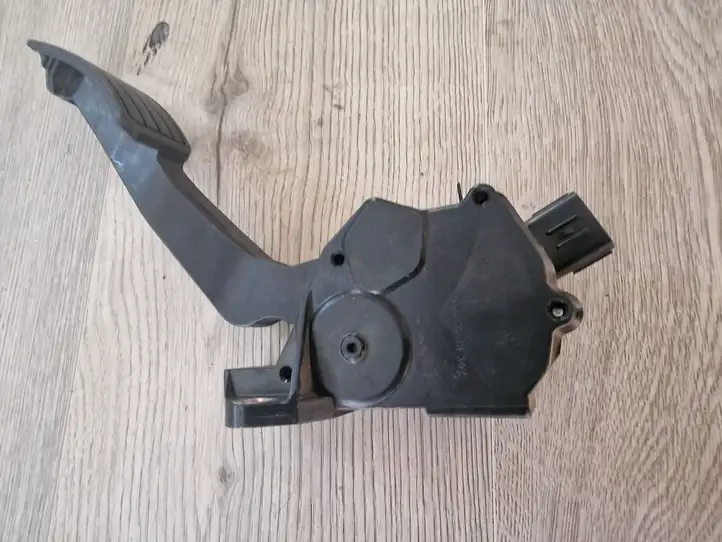 Subaru Forester SG (2006 - 2008) 1988007120 Педаль акселератора — фото 3