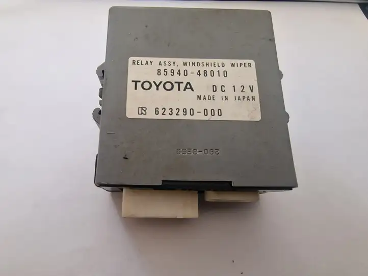 Lexus IS 220D-250-350 (2005 - 2010) 8594048010 Модуль комфорта — фото 4