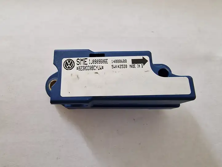 Seat Toledo II (1M) (1998 - 2006) 1J0909606E Датчик удара SRS — фото 4