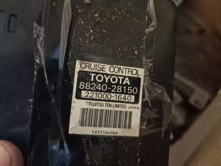 Toyota Previa (XR30, XR40) II (2000 - 2006) 8824028150 Модуль комфорта — фото 4