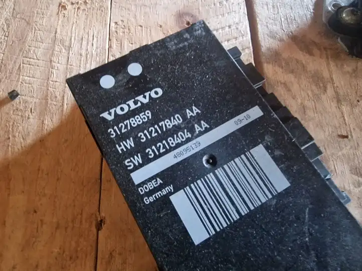 Volvo S80 (2006 - 2009) 31217840AA Модуль комфорта — фото 2