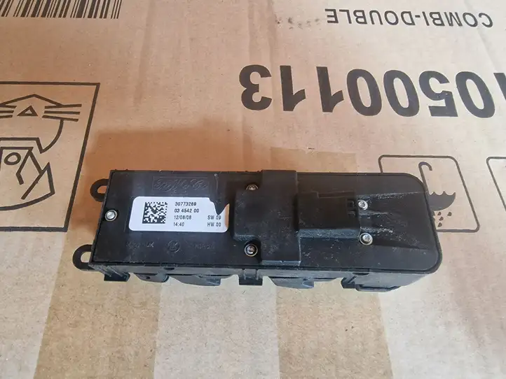Volvo S80 (2006 - 2009) 30773269 Кнопка стеклоподъемников — фото 3