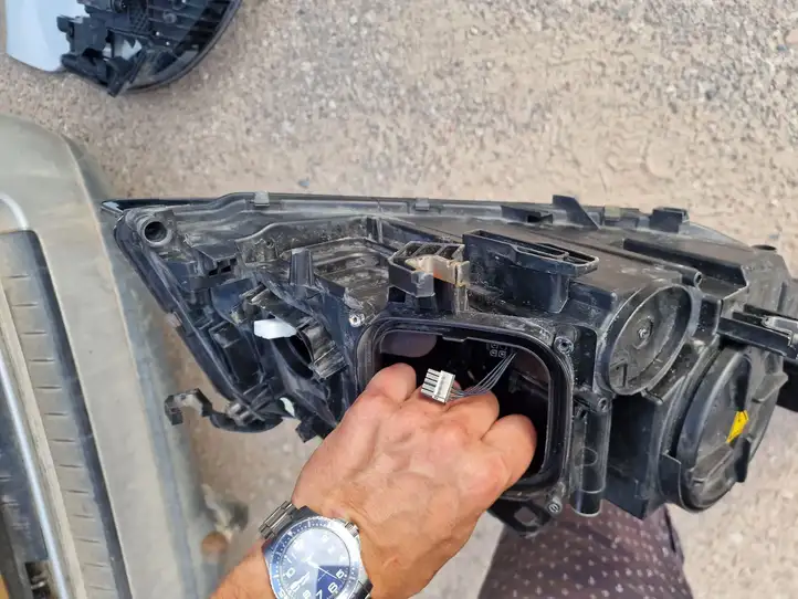 Audi A4 S4 B8 8K (2011 - 2015) 8K0941029AJ Передняя фара — фото 5