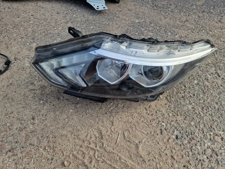 Nissan Qashqai (2013 - 2017) 10018013 Передняя фара — фото 9