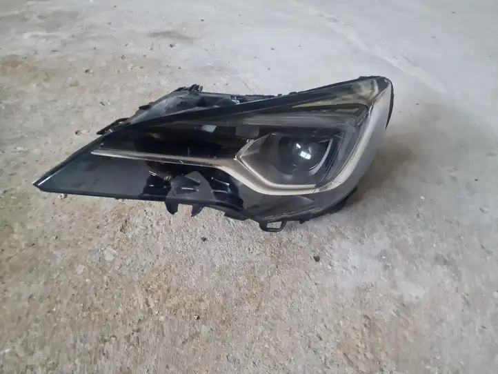 Opel Astra K (2015 - 2020) 39055745 Передняя фара — фото 6