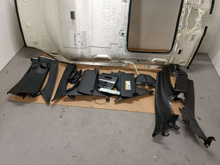 Mercedes-Benz EQC (2018 - )  A2936905200 Потолок
