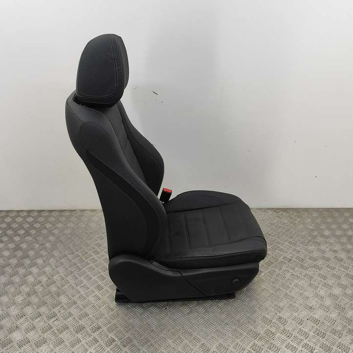 Mercedes-Benz GLE W167 (2019 - )  A1676805707 Комплект салона