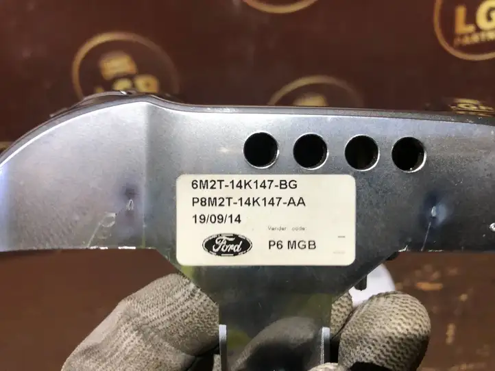 Ford Galaxy (2015 - ) 6M2T14K147BG Кнопки на рулевом колесе — фото 2
