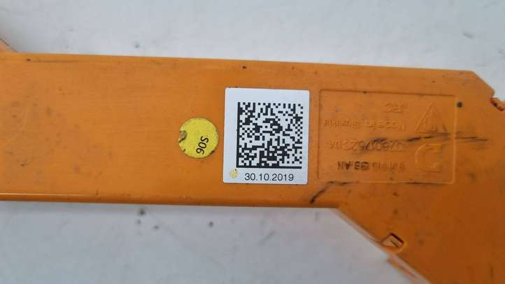 Porsche Taycan 9J1 (2019 - )  9J1505153AH Шланги/трубки для охлаждения аккумулятора гибридного/электромобиля
