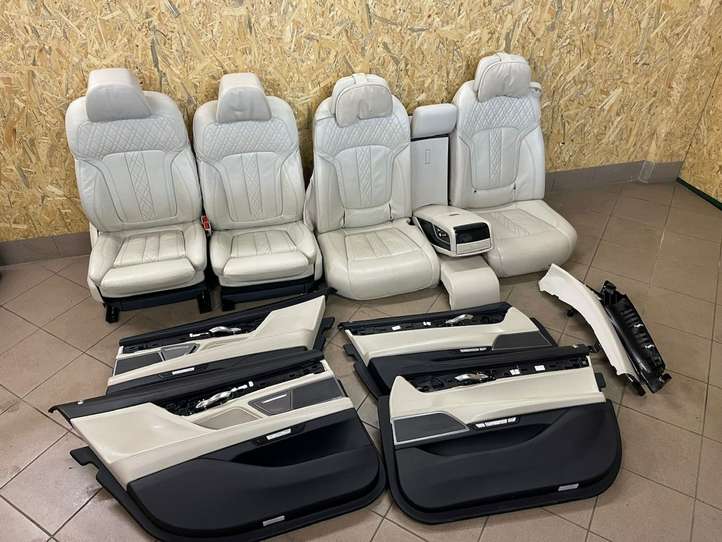 BMW 7 G11 G12 (2015 - 2022)   Комплект салона