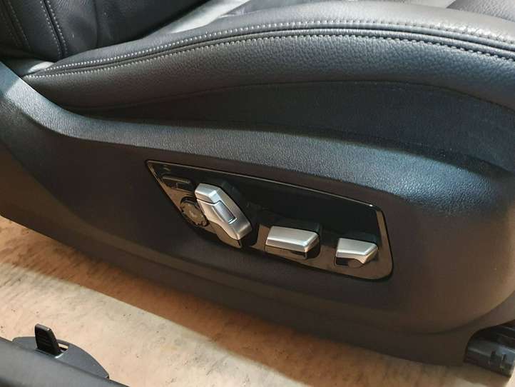 BMW 5 G30 G31 (2016 - )   Комплект салона