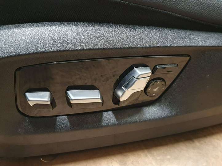 BMW 5 G30 G31 (2016 - )   Комплект салона