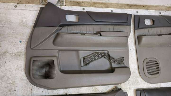 Nissan Patrol (1997 - 2010)  80977VB010 Комплект отделки дверей