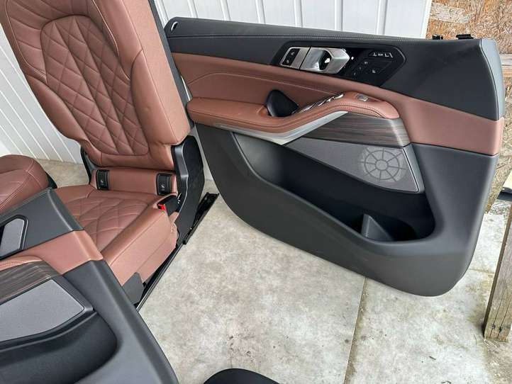 BMW X7 G07 (2018 - )   Комплект салона