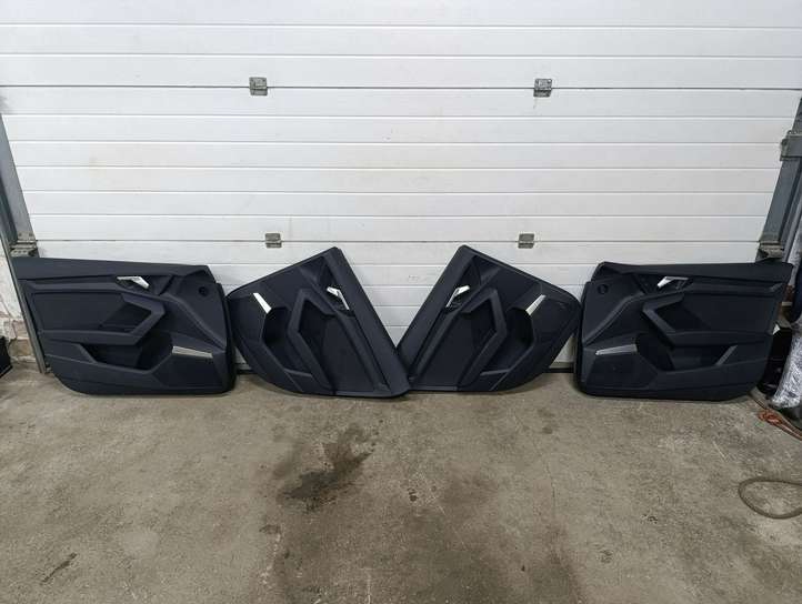Audi A3/S3 8Y (2020 - )  8Y0867117A Комплект отделки дверей