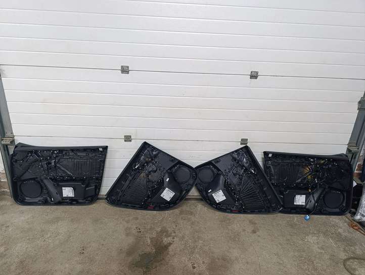 Audi A3/S3 8Y (2020 - )  8Y0867117A Комплект отделки дверей