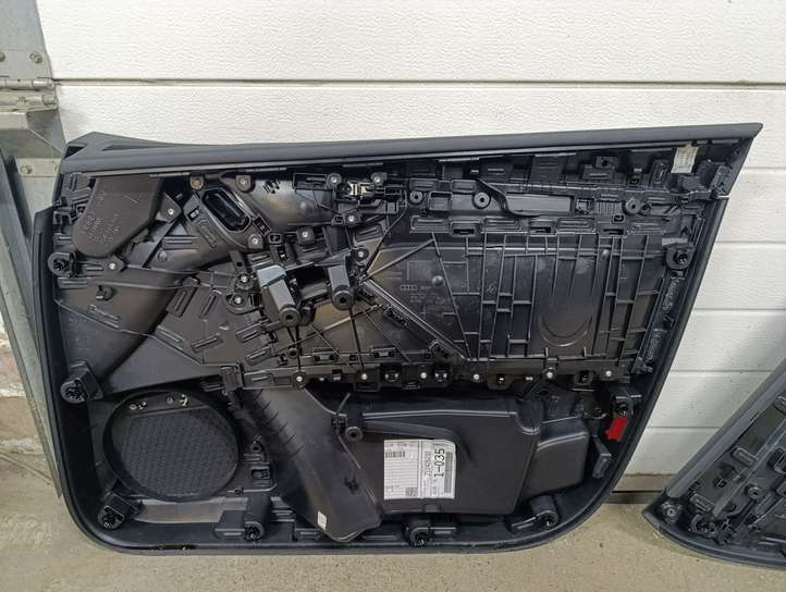 Audi A3/S3 8Y (2020 - )  8Y0867117A Комплект отделки дверей