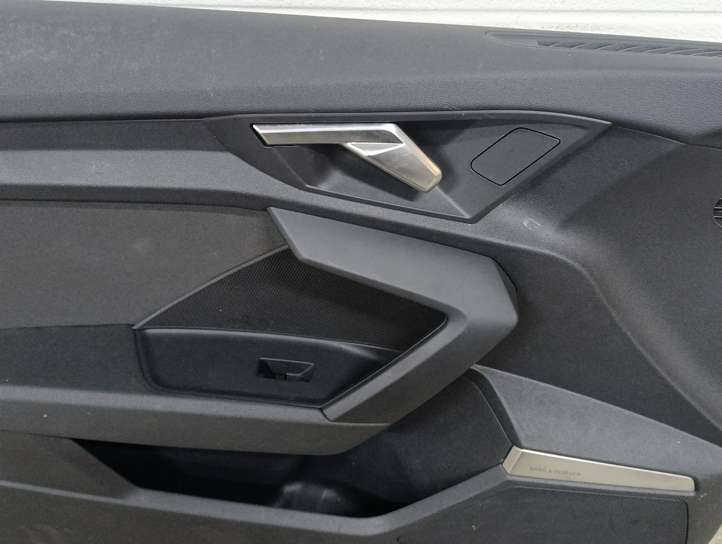 Audi A3/S3 8Y (2020 - )  8Y0867117A Комплект отделки дверей