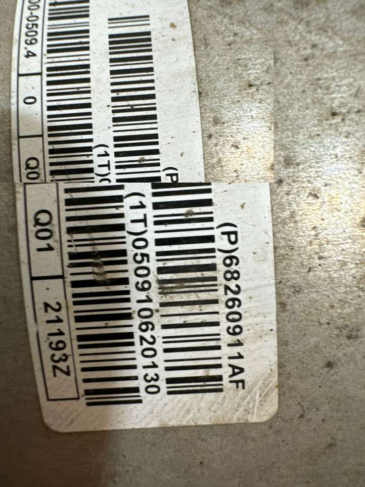 Dodge Ram (2018 - )  68260911AF Передний aмортизатор бампера