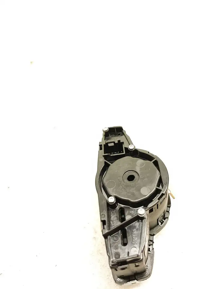 Mercedes-Benz S W222 (2013 - ) A2229050107 Включатель фонарей — фото 2