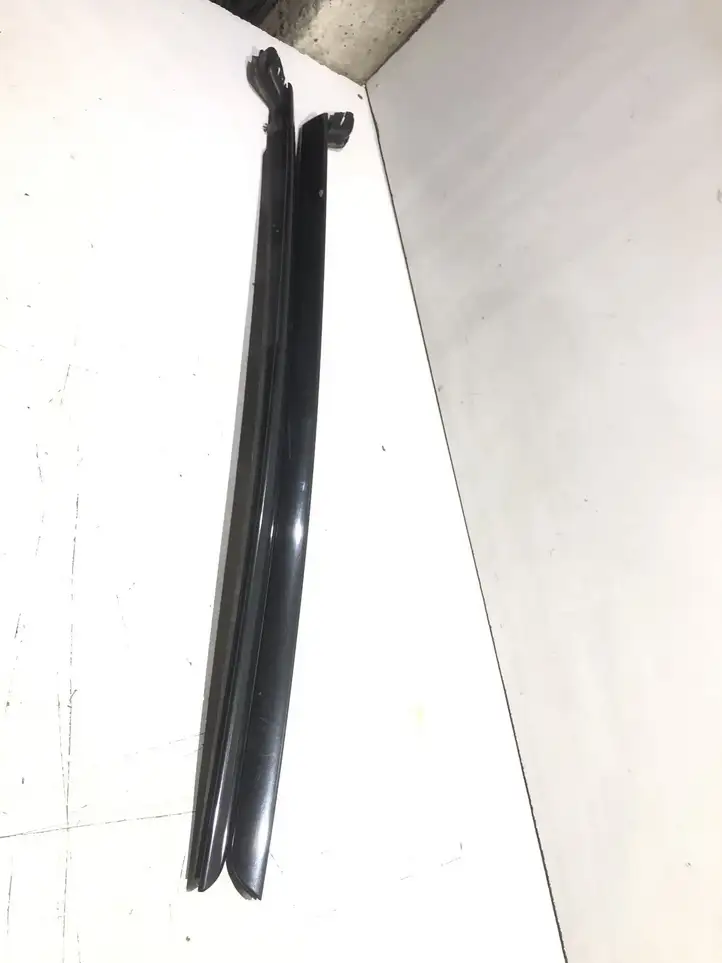 Citroen C4 (2004 - 2008) 96563473 Накладка стоек лобового стекла — фото 6