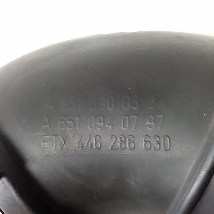 Mercedes-Benz C W204 (2007 - 2014) A6510900337 Трубка подачи воздуха — фото 2