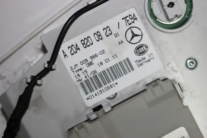 Mercedes-Benz C W204 (2007 - 2014) A2048200823 Передняя подсветка — фото 3