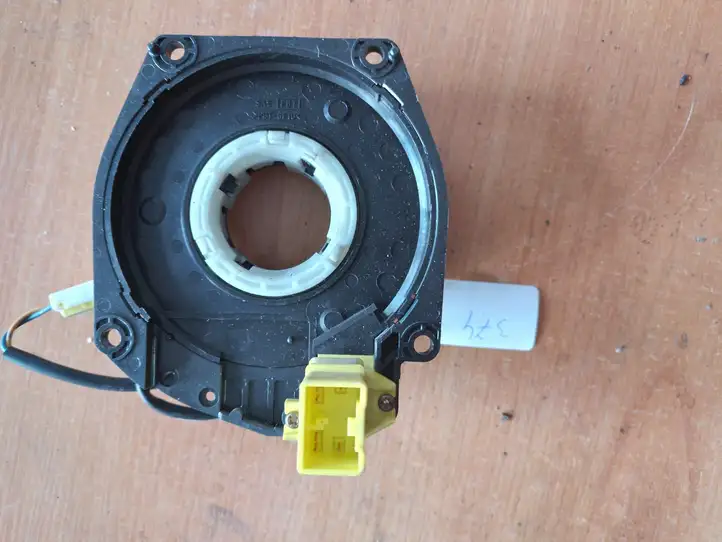 Nissan King Cab, PickUp, Navara (1998 - 2006) 92260288 Контактное кольцо SRS — фото 1