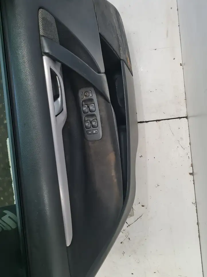 Volvo S60 (2000 - 2004) Дверь — фото 4