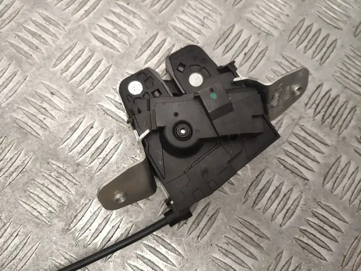 Mercedes-Benz C W204 (2007 - 2014) A2047400735 Замок крышки багажника — фото 6