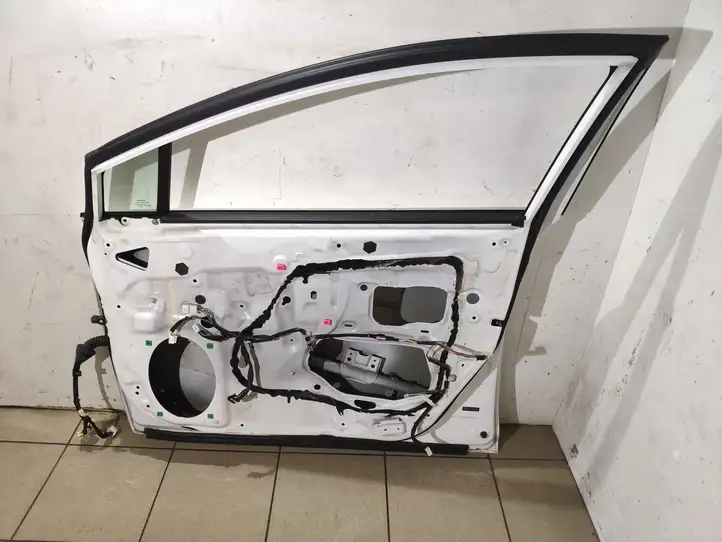 Toyota Avensis T270 (2012 - 2015) Дверь — фото 5