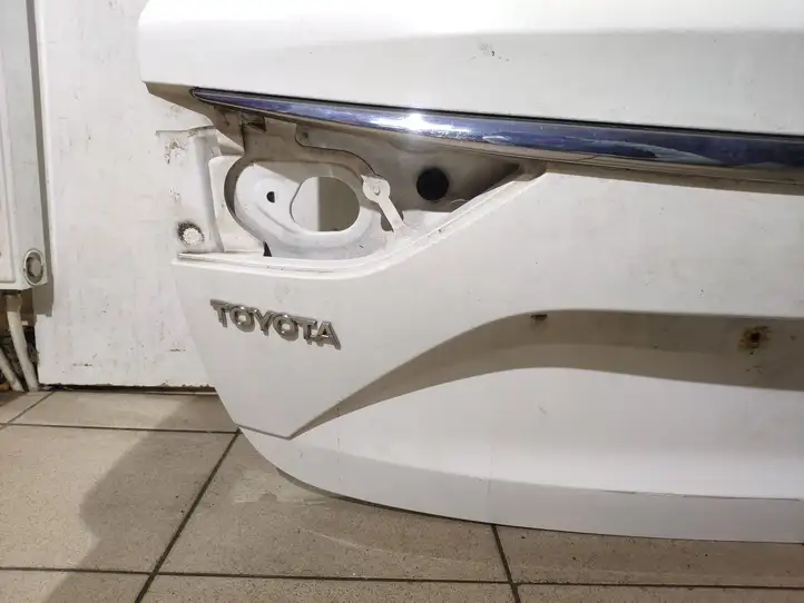 Toyota Avensis T270 (2012 - 2015) Крышка багажника — фото 6