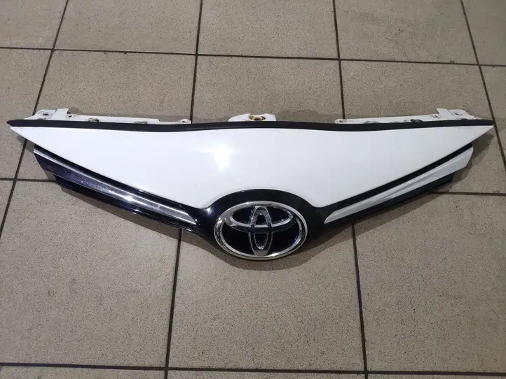 Toyota Avensis T270 (2012 - 2015) 5311405120 Другая часть кузова — фото 1