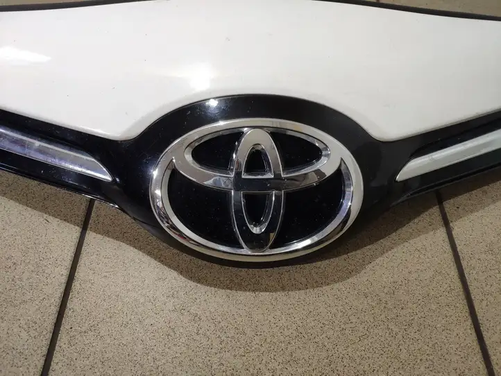 Toyota Avensis T270 (2012 - 2015) 5311405120 Другая часть кузова — фото 2