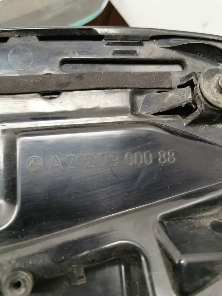 Mercedes-Benz E W212 (2009 - 2016) A2127900088 Спойлер заднего стекла — фото 5